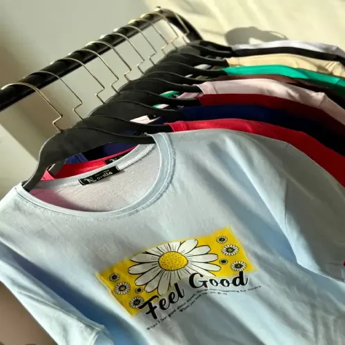 تیشرت سوپر پنبه NOVELLA مدل چاپی طرح آفتابگردون FEEL GOOD سری 10 عددی